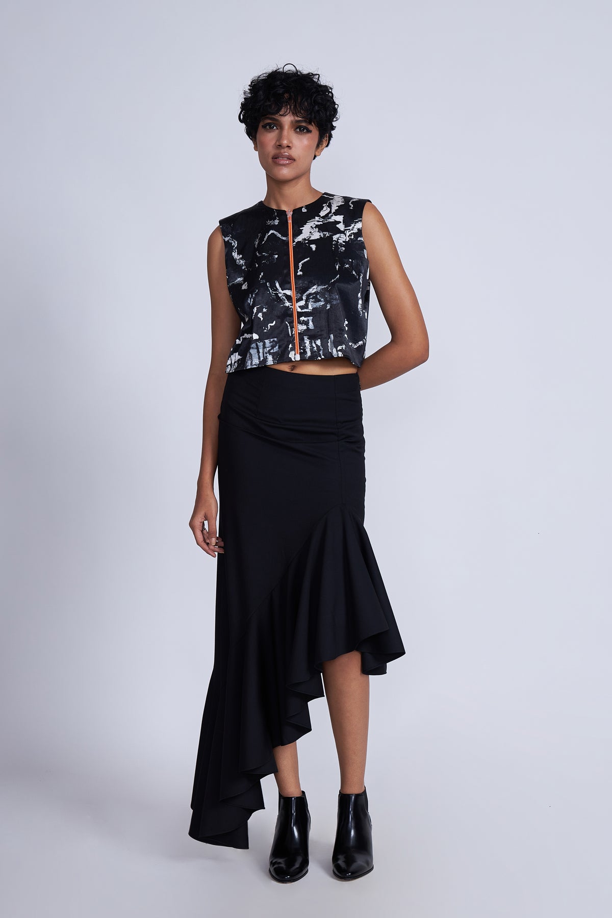 Kuro Ruffled Skirt