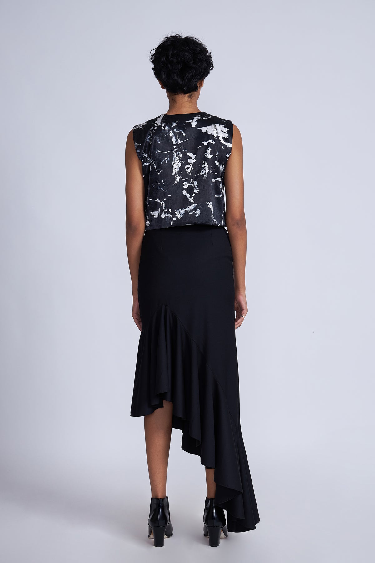 Kuro Ruffled Skirt