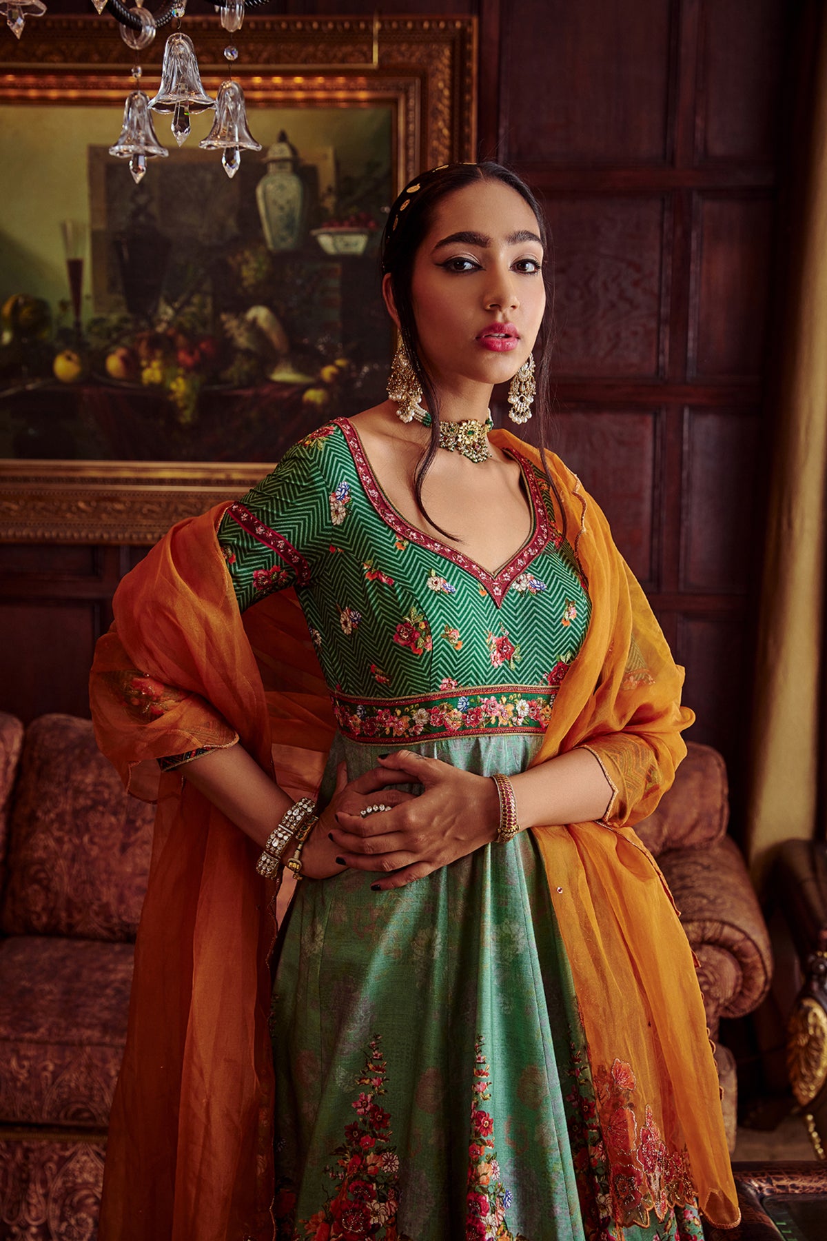 Ahanita anarkali set