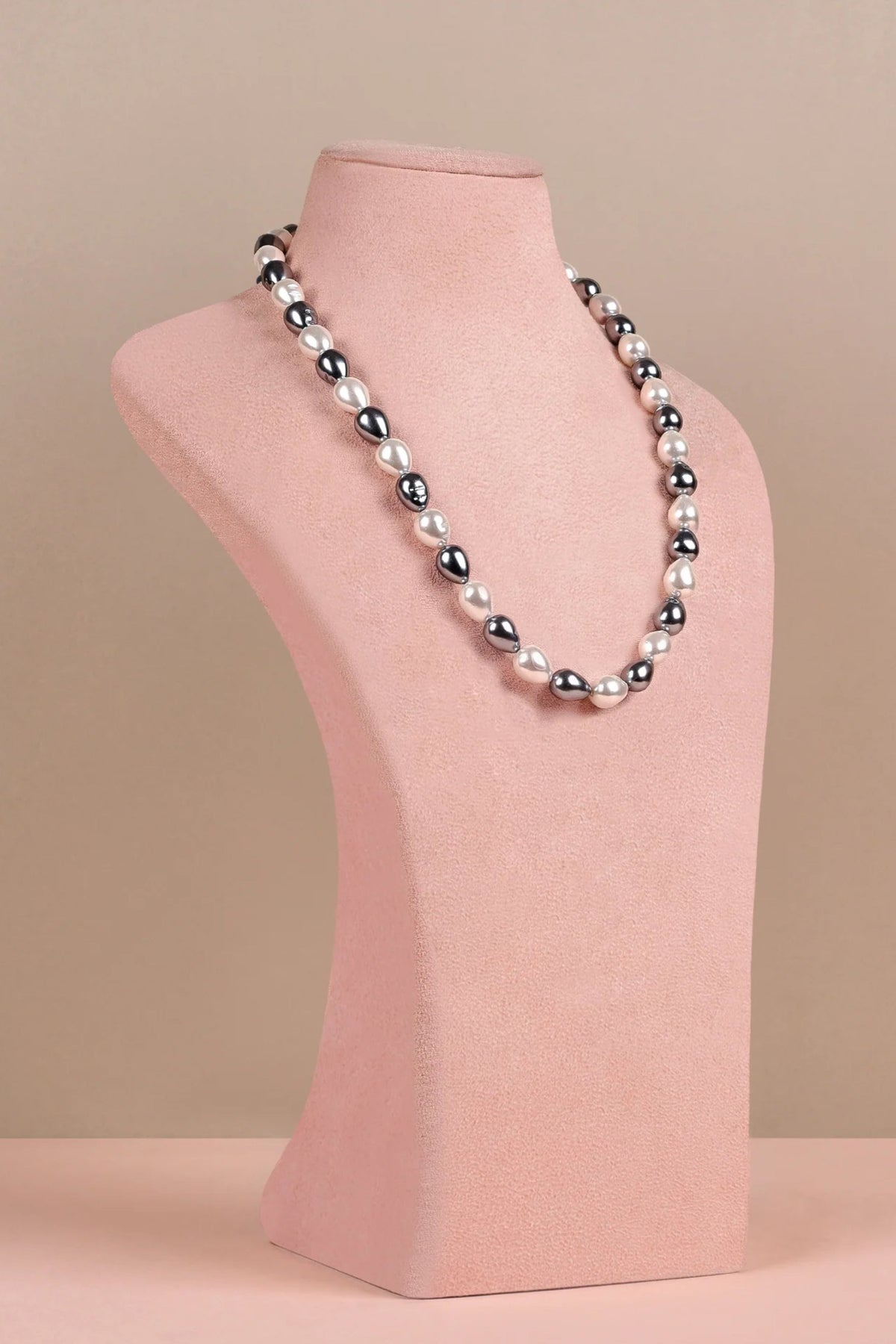 Single Drops Silver Necklace