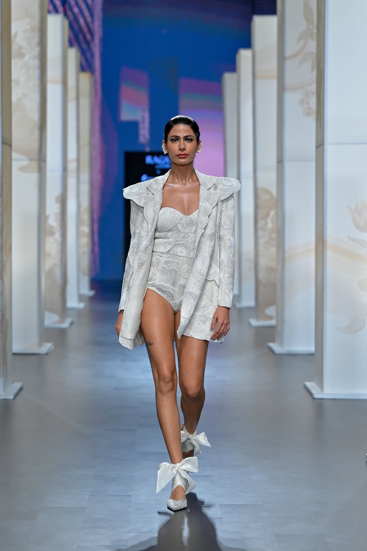 The swirling sea accordion jacket