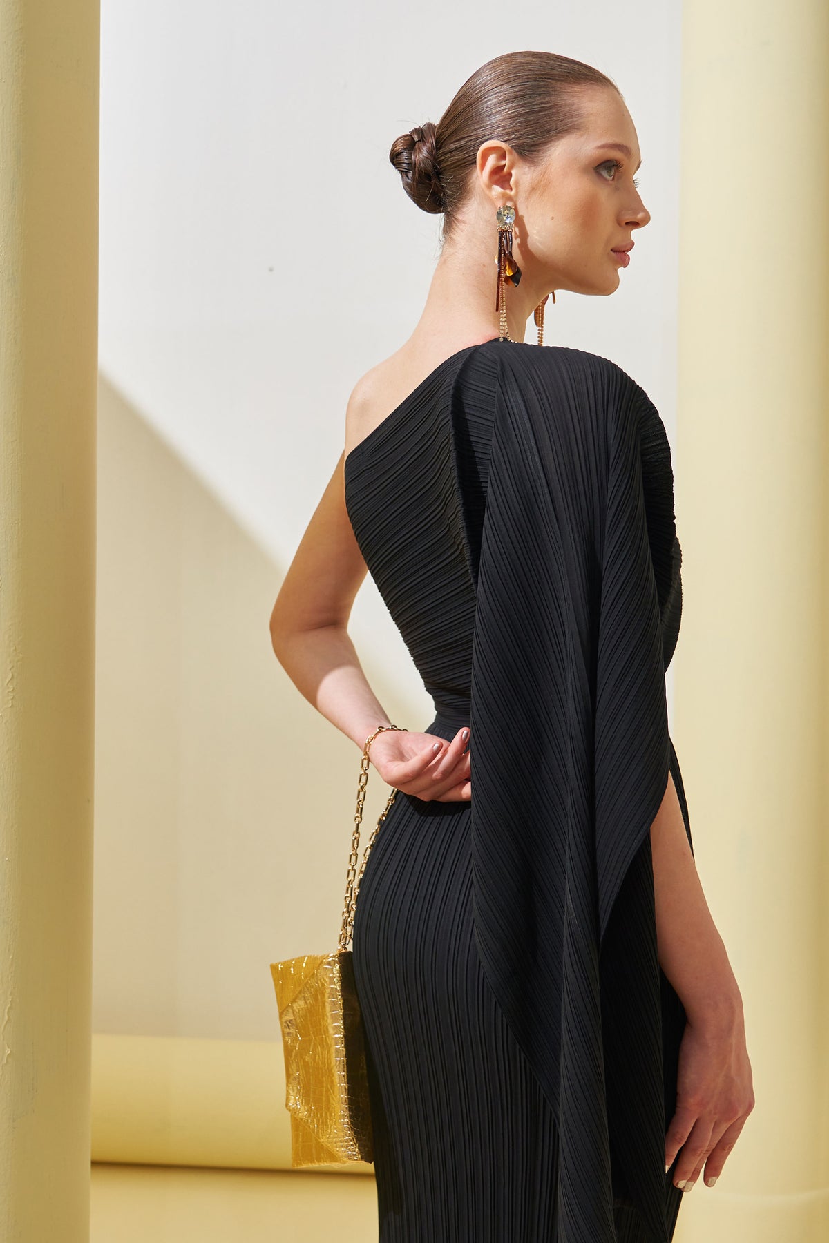 Black One Shoulder Drape Dress