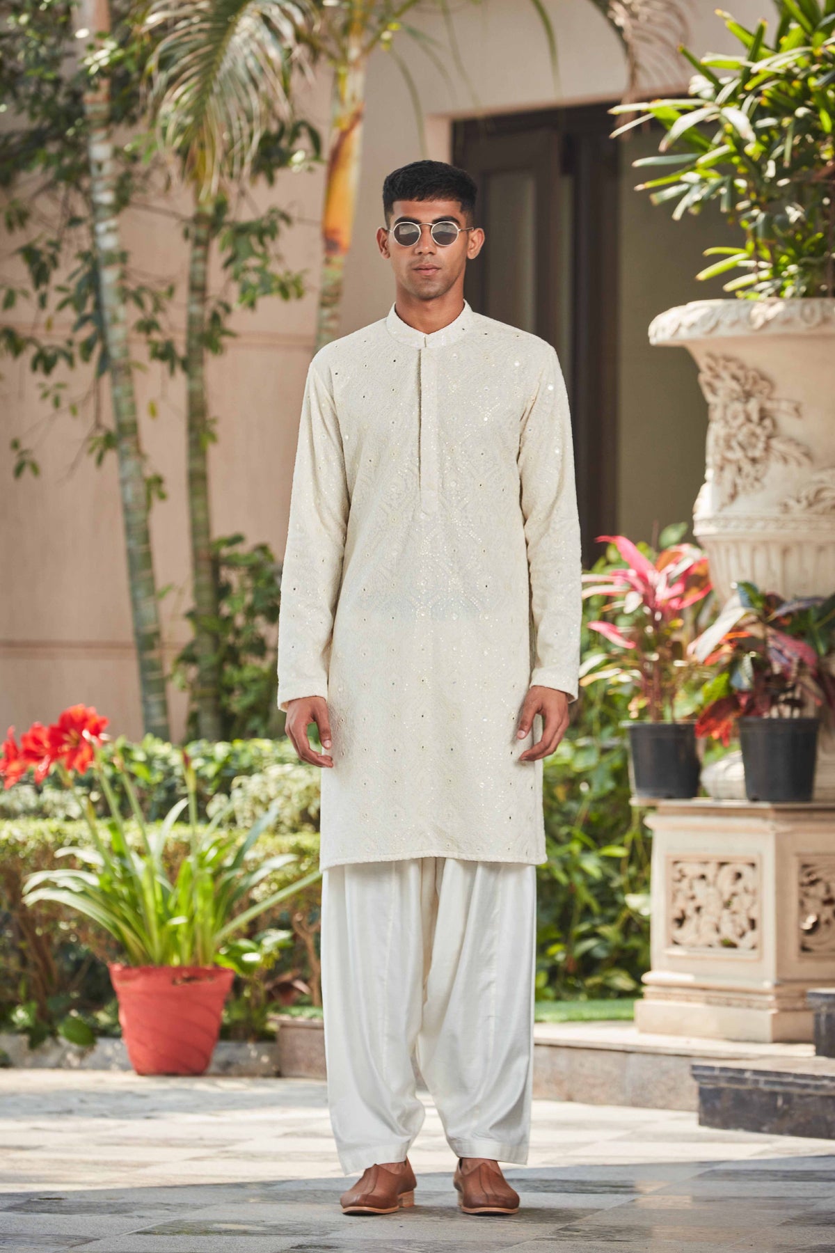 Vātsya Chikankari Kurta Set