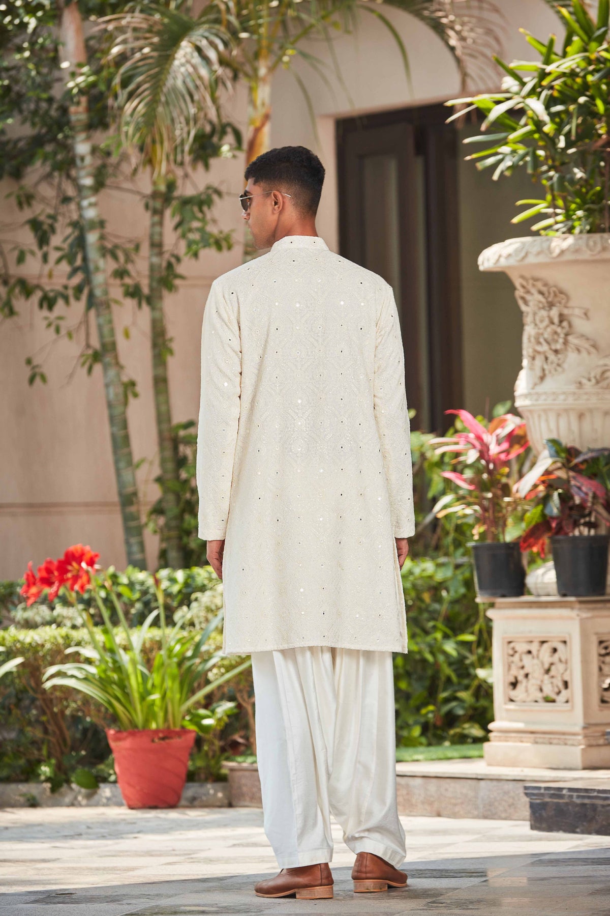 Vātsya Chikankari Kurta Set