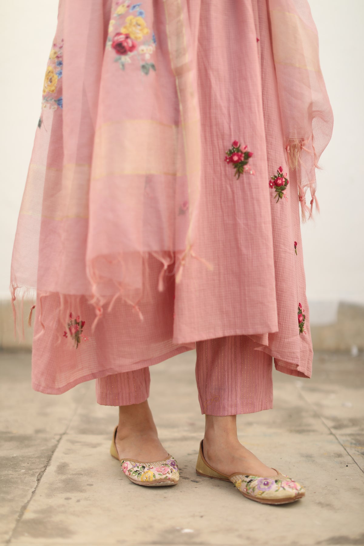 Sindh Pink Kurta Set