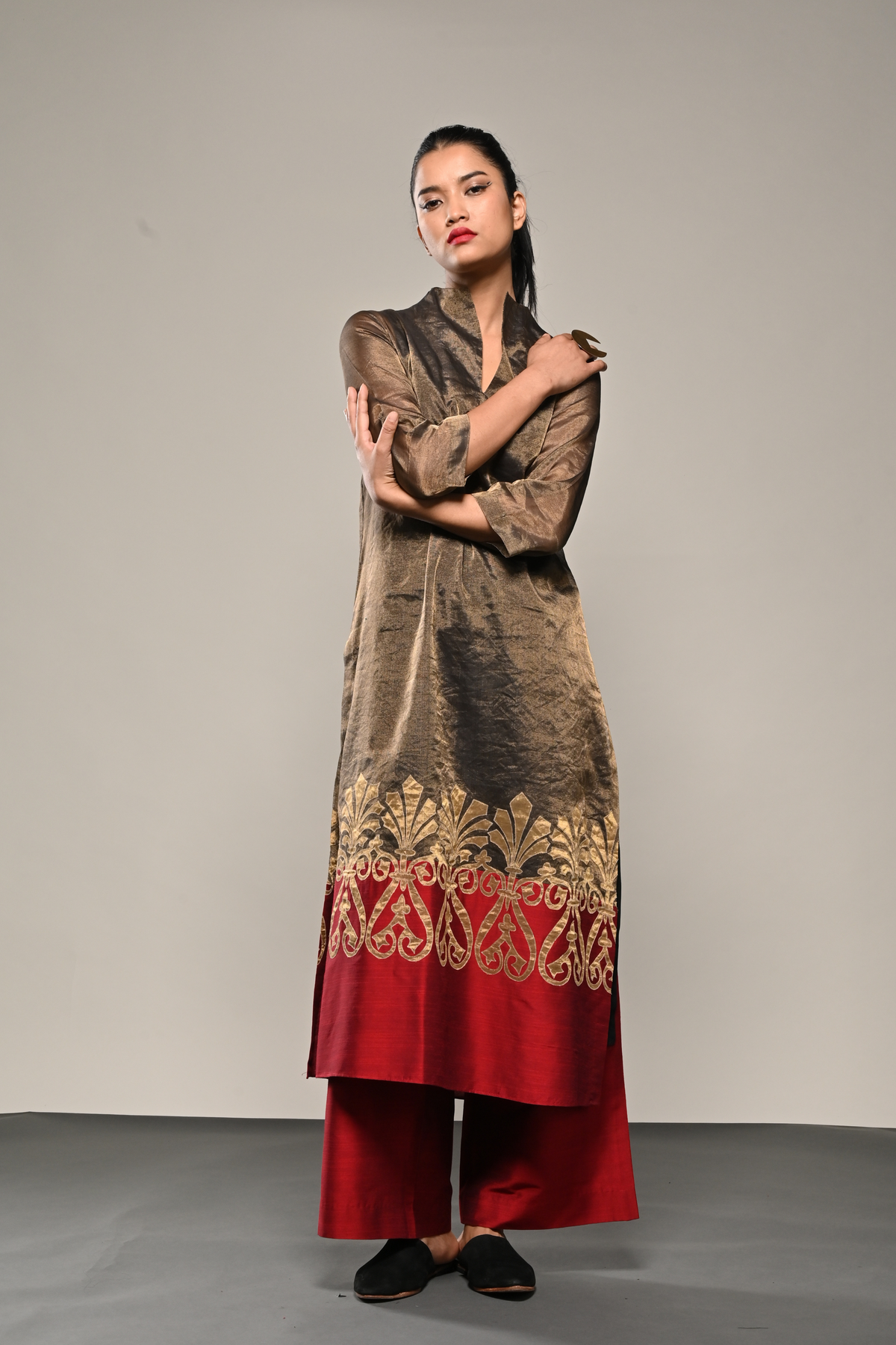 Gold Leaf Bronze Tissue Vase Tunic And Pants