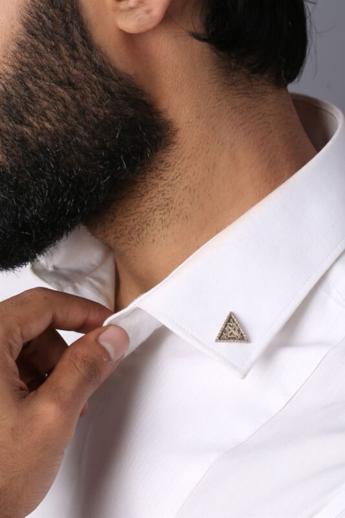Triangle Shield Collar Tips