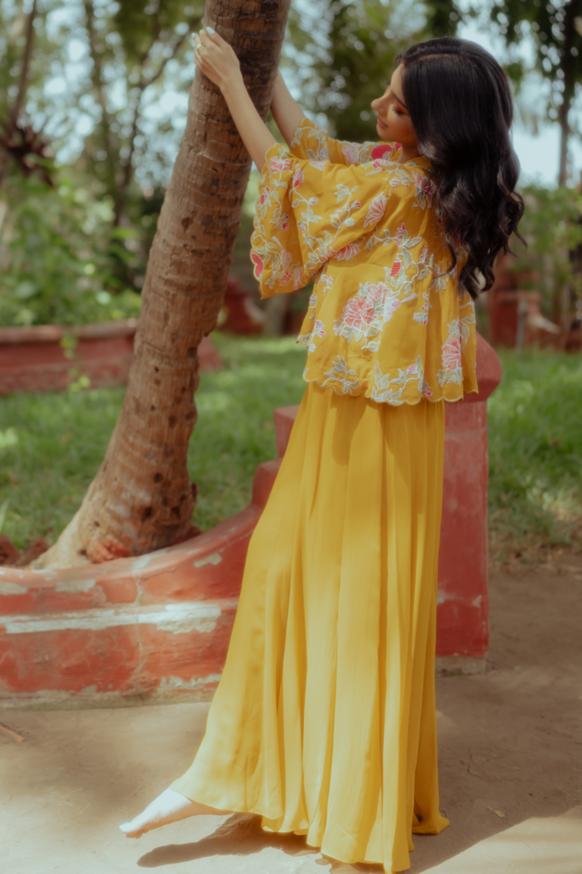 Ochre yellow cape set