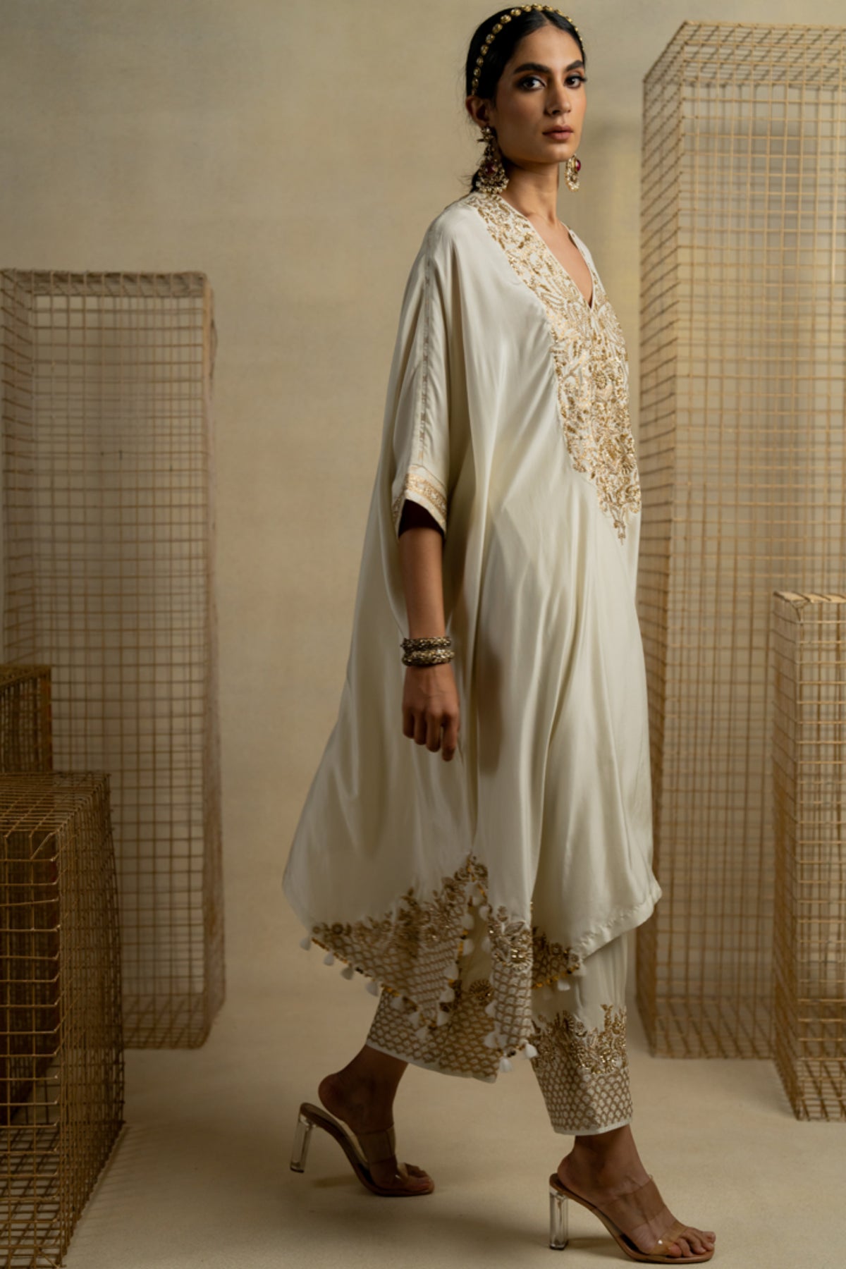 Abil Embroidered Kaftan Set