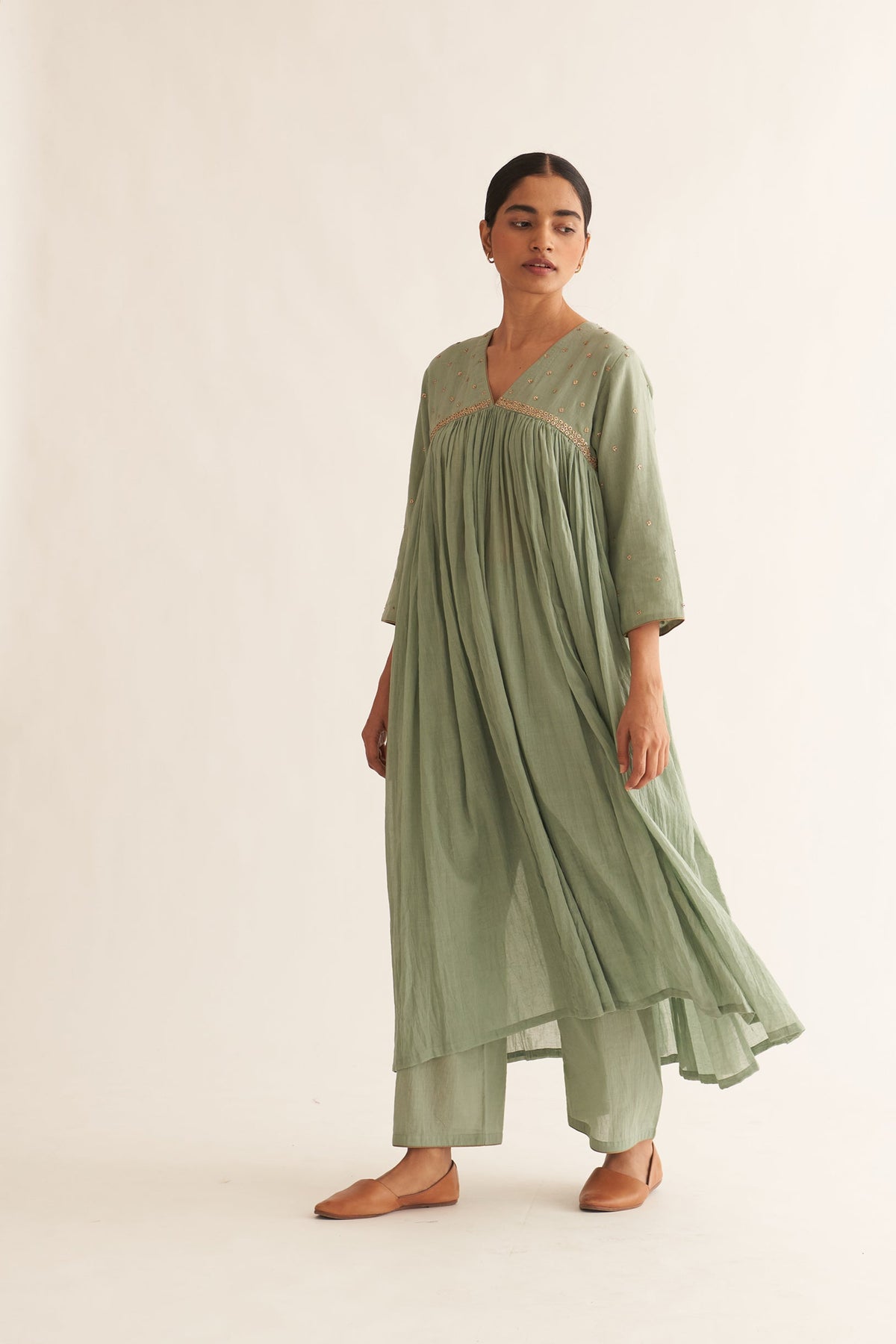 Mrinal Light Green Kurta Set