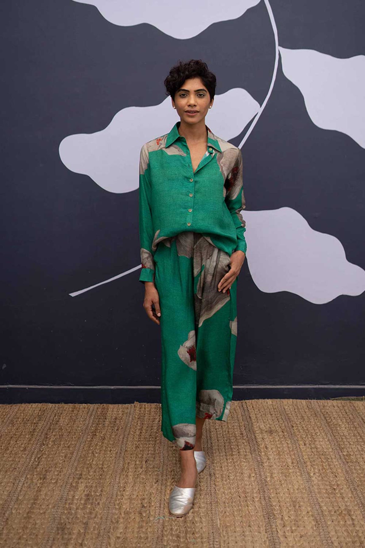 White poppies co-ord