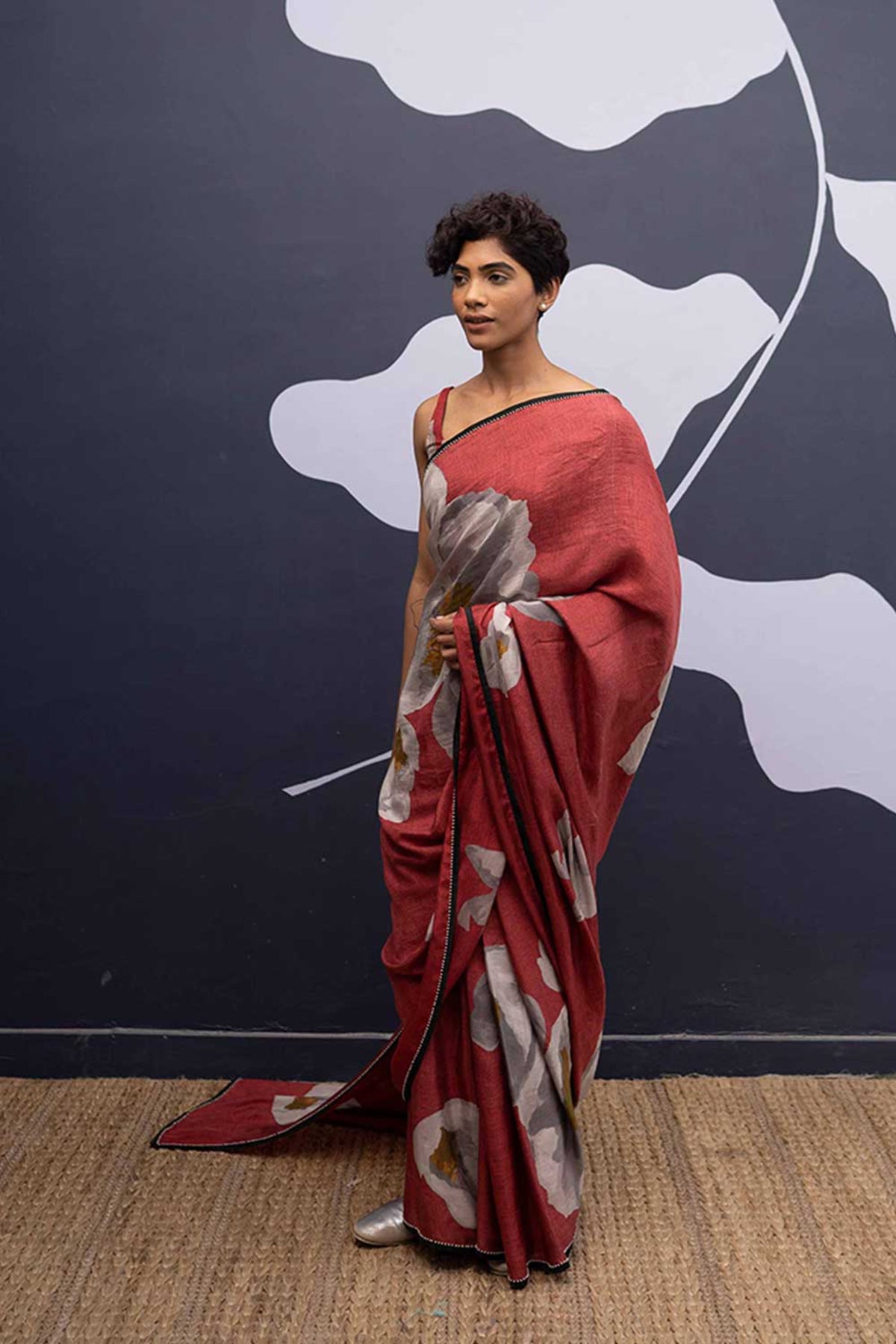 Red poppies saree