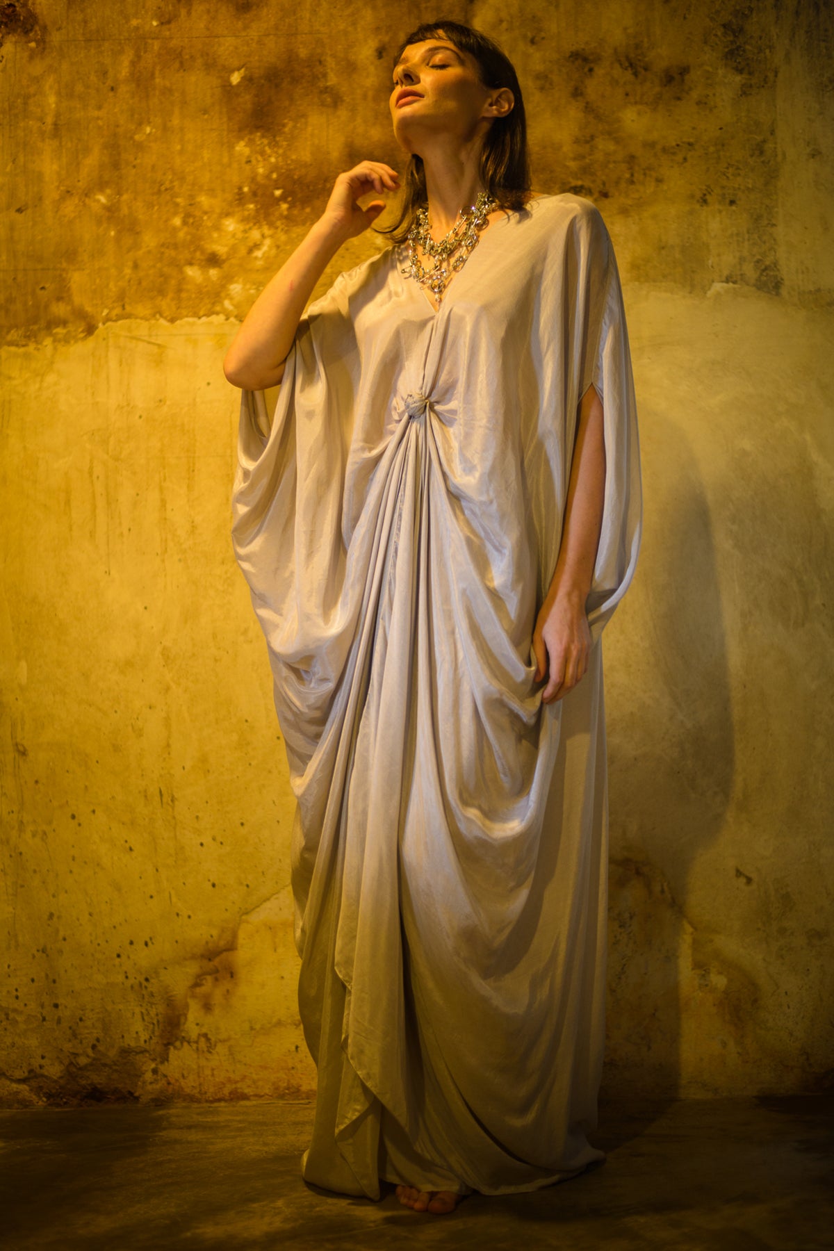 Front knot v neck tunic