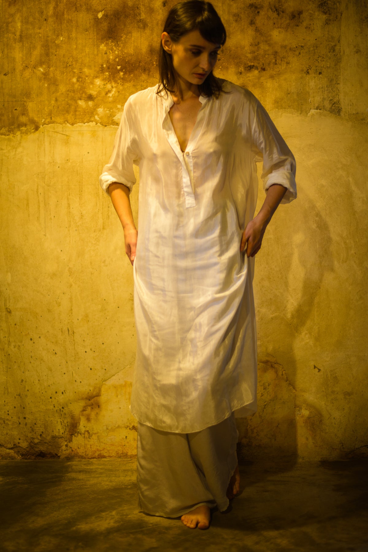 Elasticated trouser in white