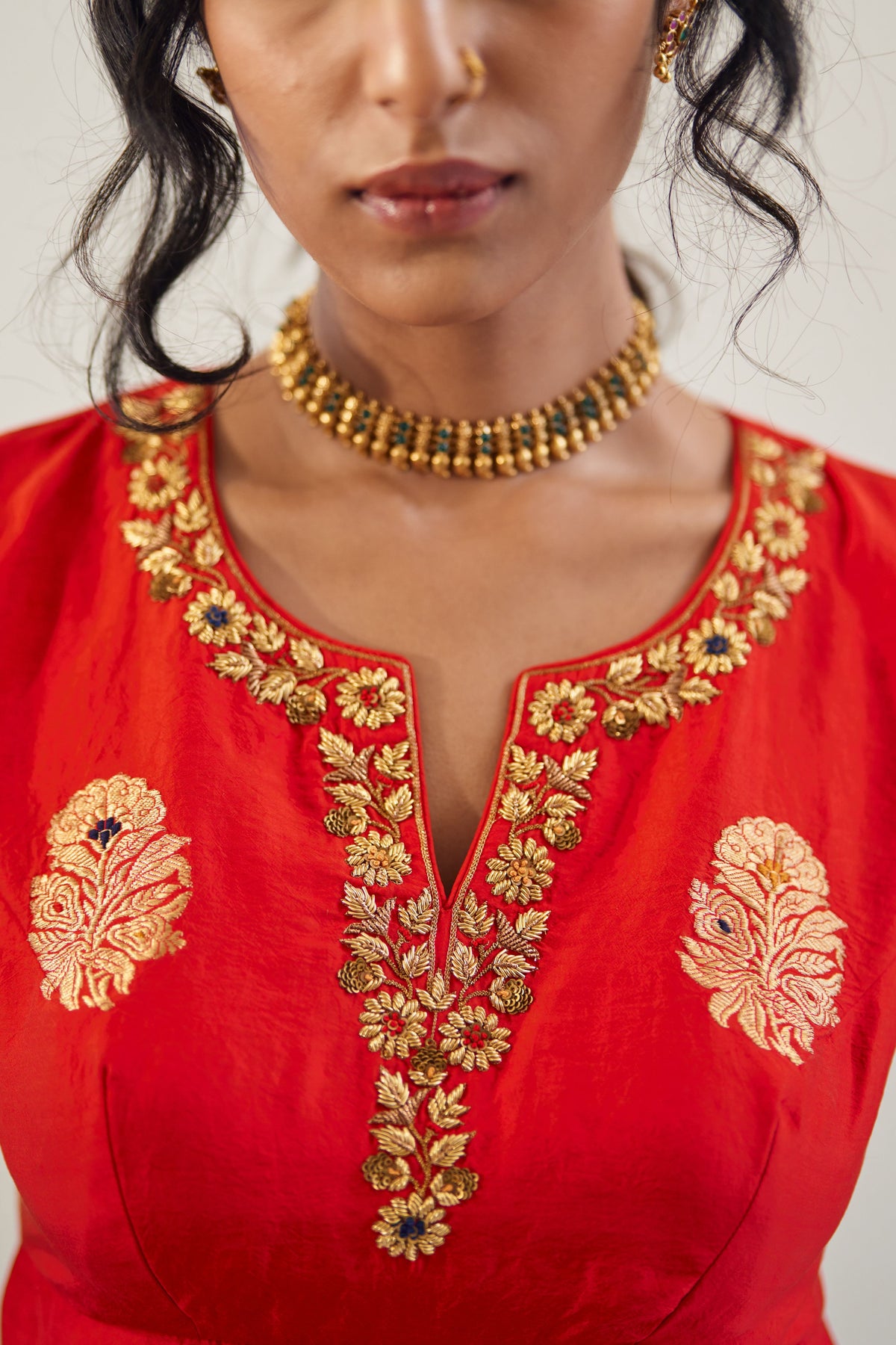 Laal Syahi Makhmal Lehenga Set