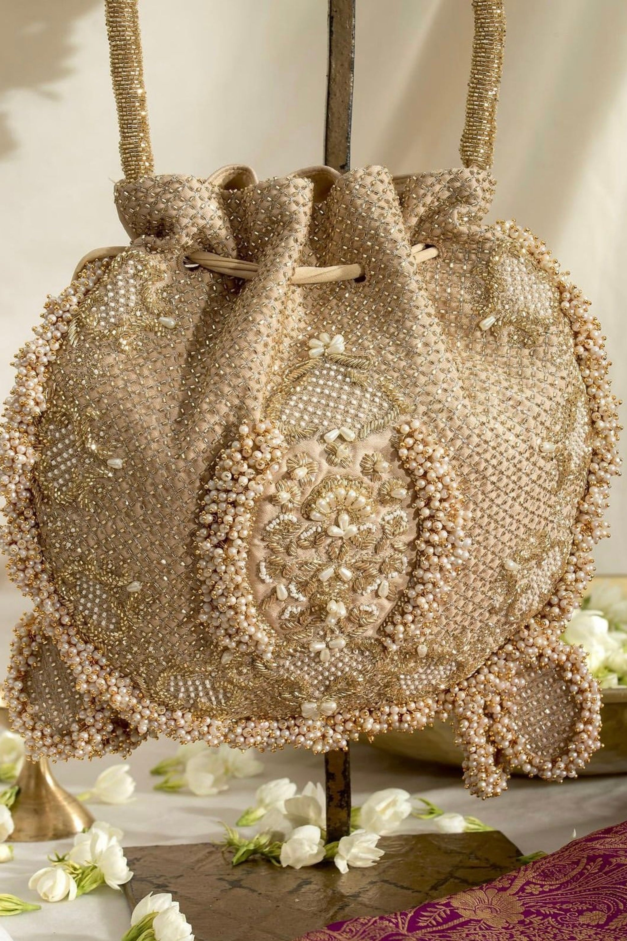 Gold potli bag shop