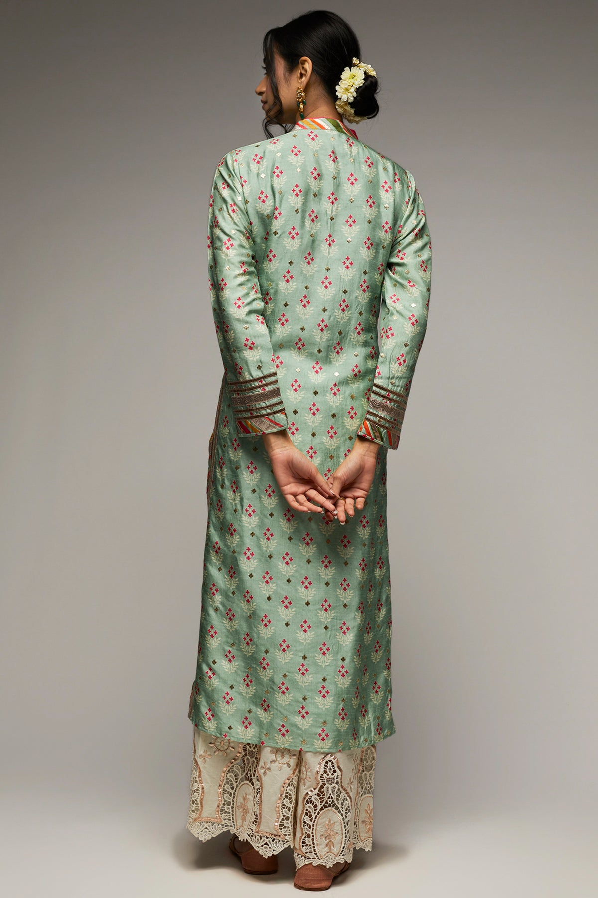 Tilla V-neck Kurta Palazzo