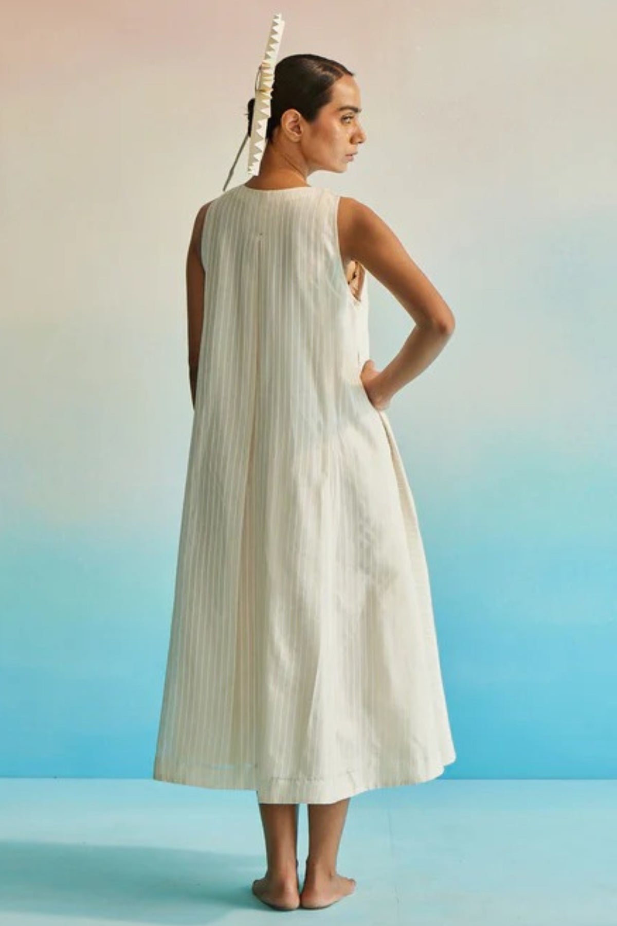 Utsuroi Halter Kurta Set