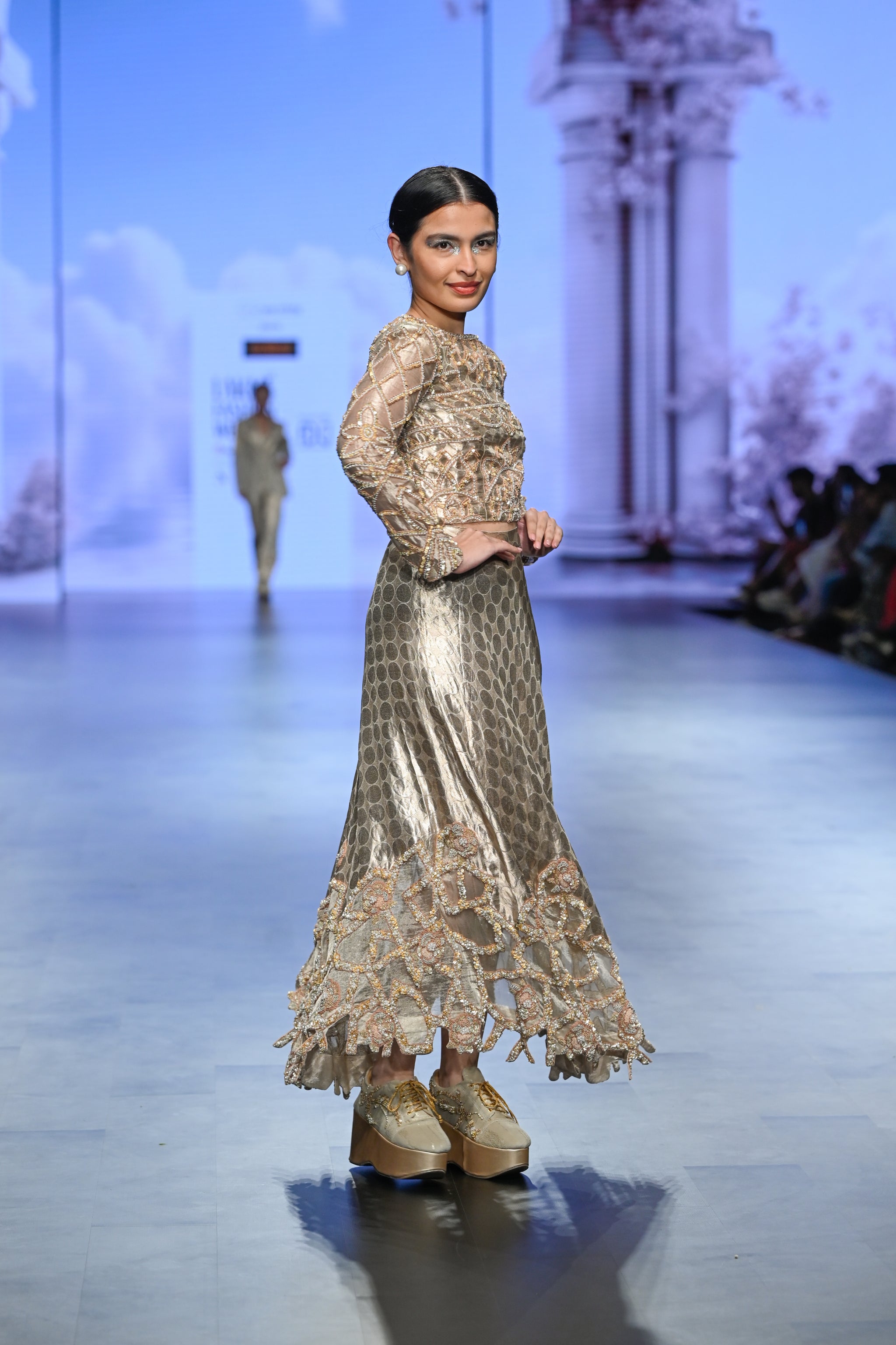 Tatwamm - A Stylish Western Dress With Skirt - Elahe Tatwamm - A Stylish Western Dress With Skirt - Elahe