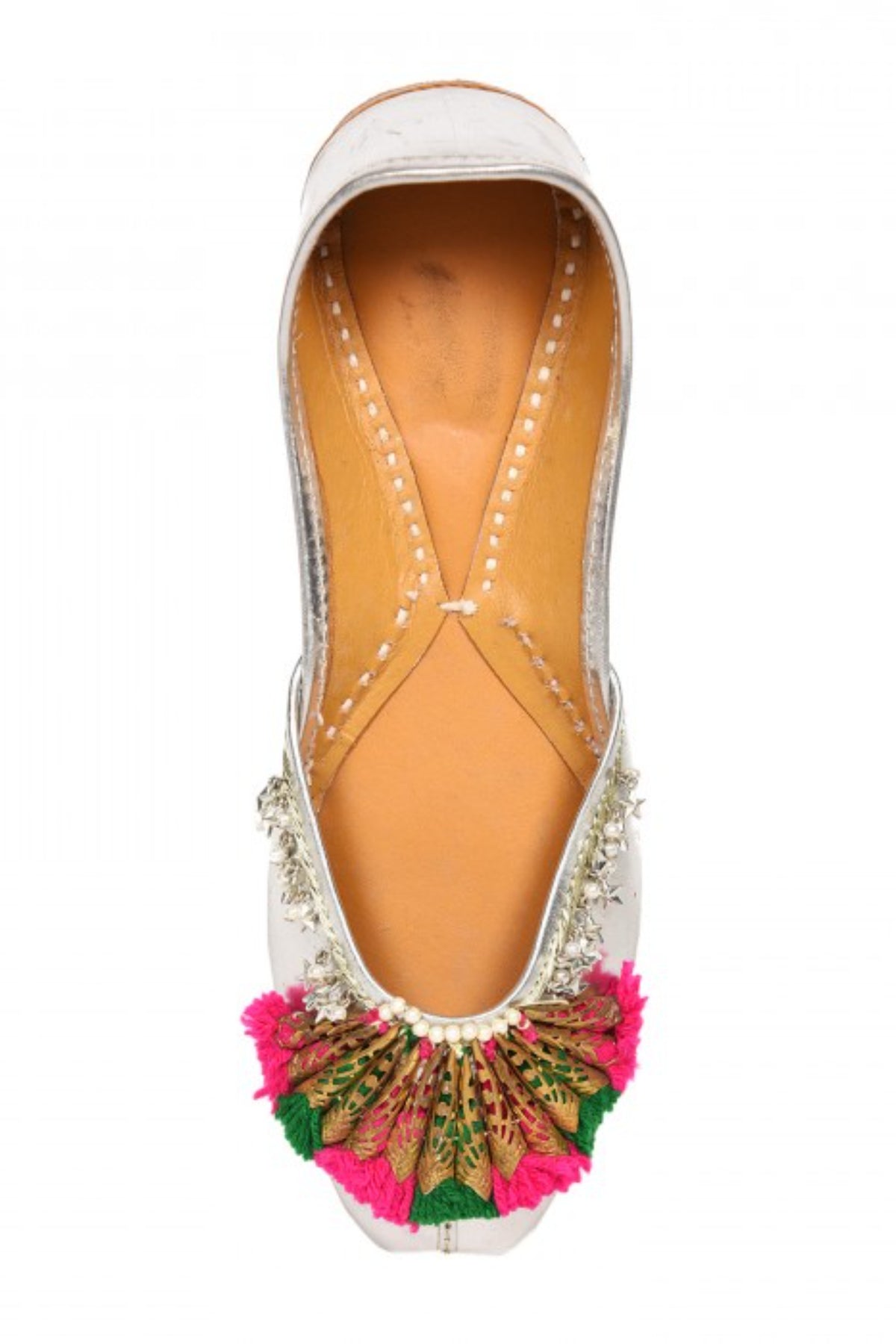 Silver pearls jutti