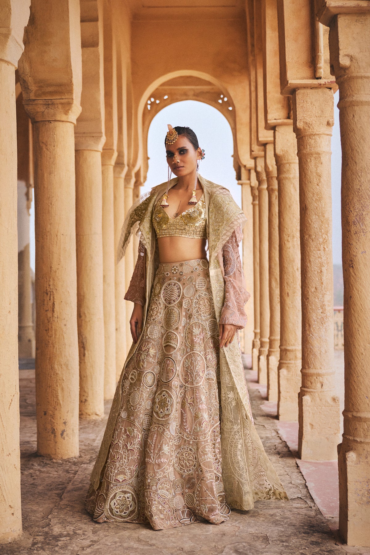 Chaand Vrit Lehenga Set