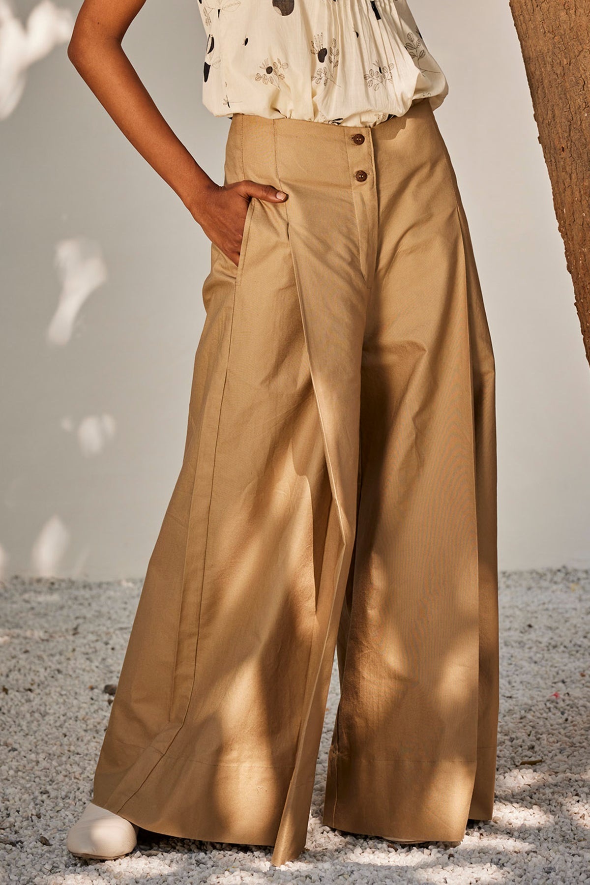 Antique hope trousers