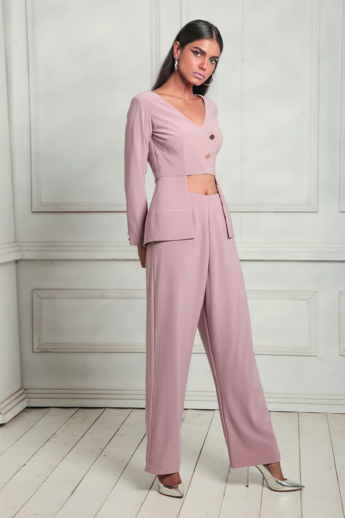 Side flap crop top with high waisted trousers