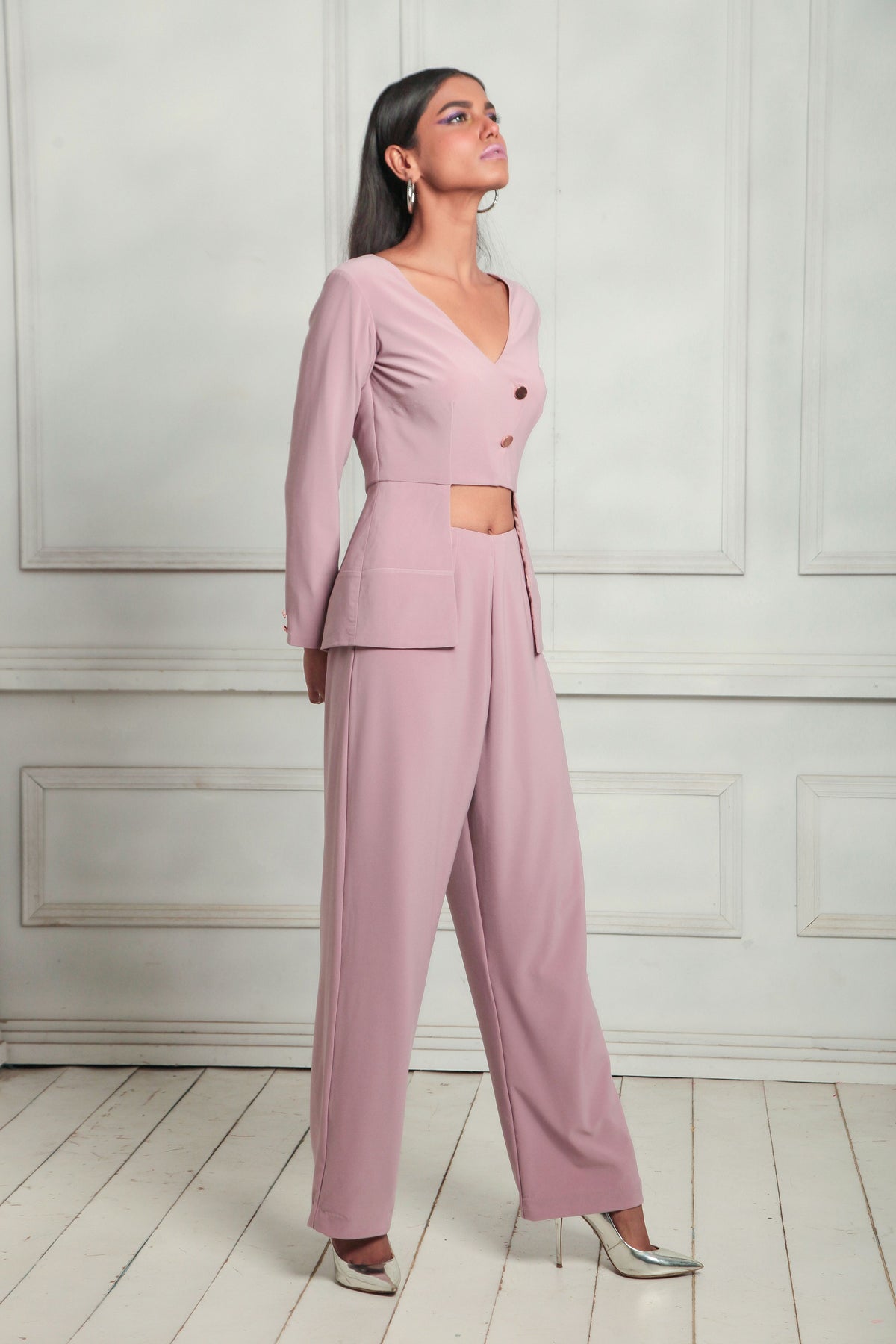 Side flap crop top with high waisted trousers