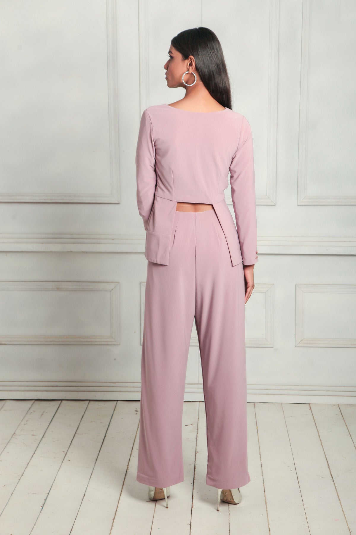 Side flap crop top with high waisted trousers