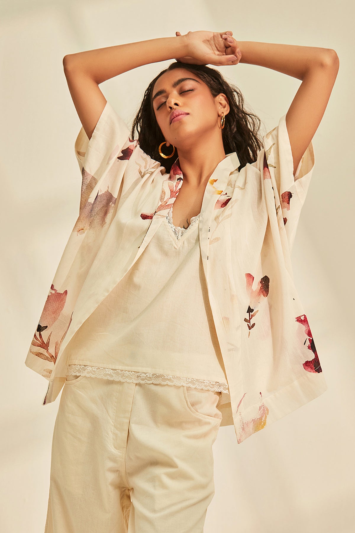 Blossom Off White Shrug