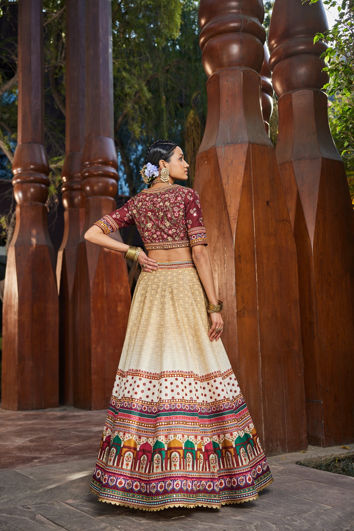 Nadira begum lehenga set