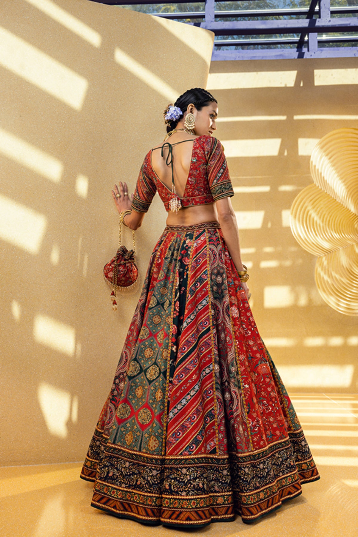 Ahilya lehenga set