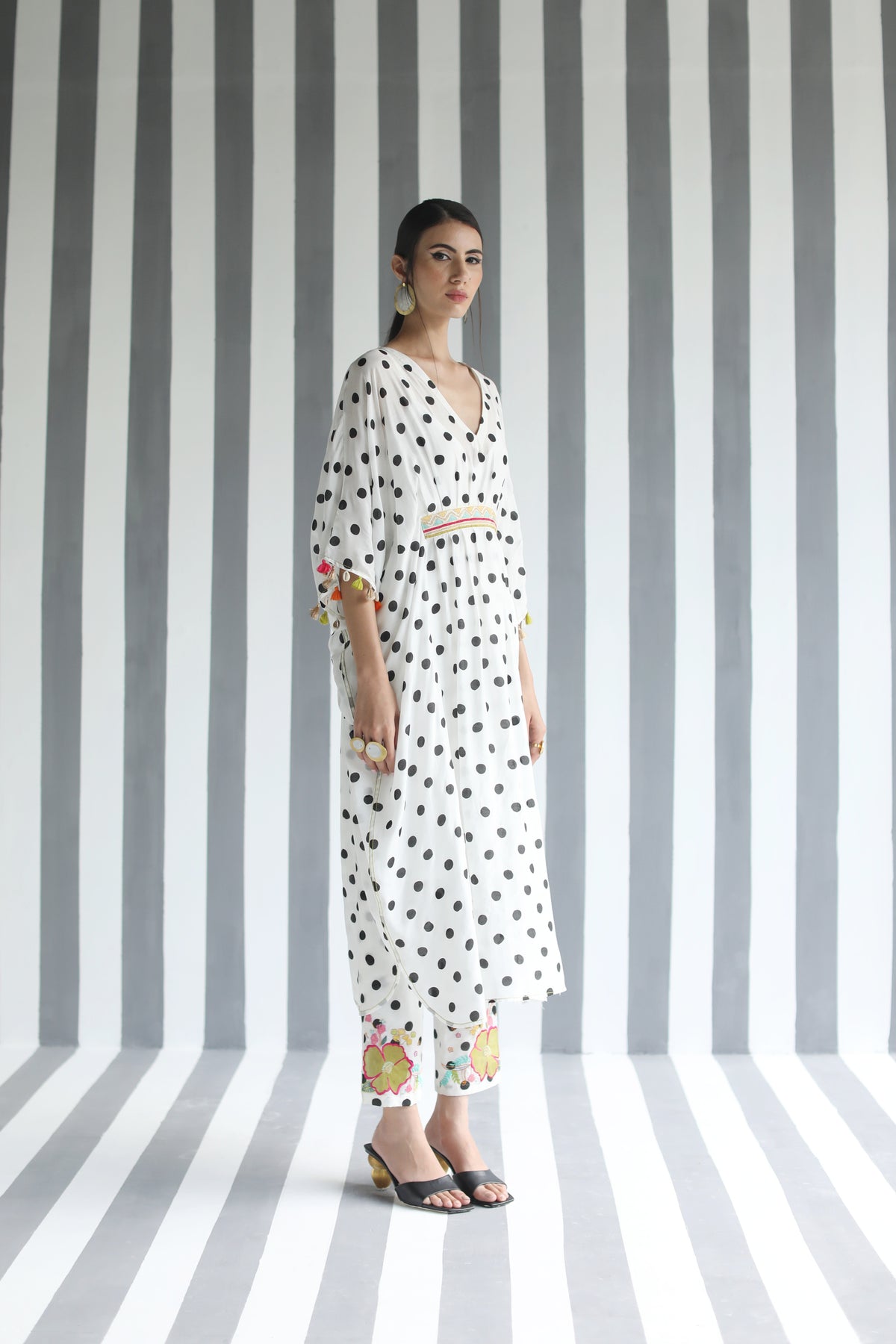 Back Bow Tie Kaftan Set