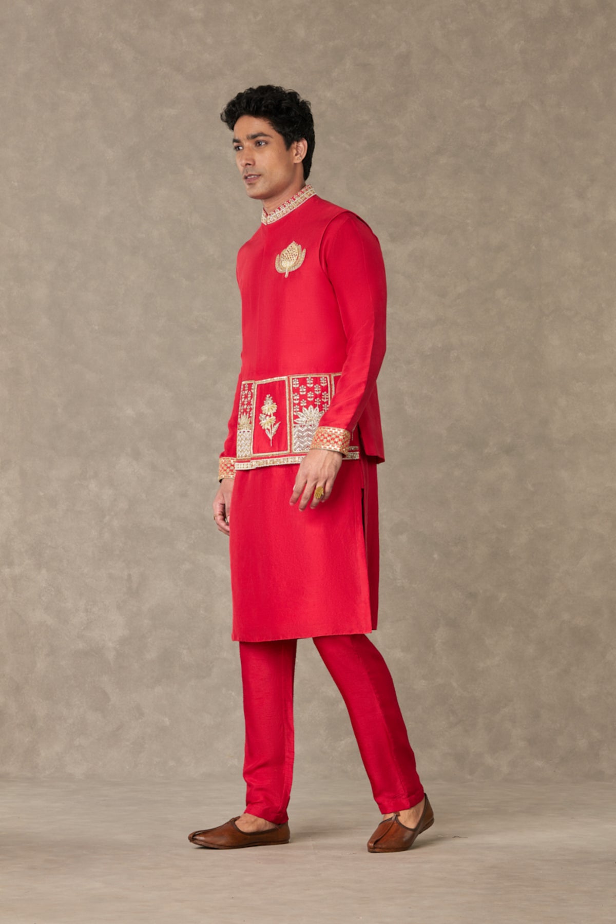 Red Anar Bandi