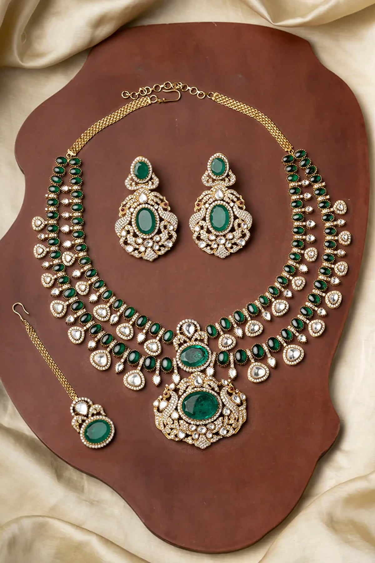 Moissanite Necklace Set in Green Color
