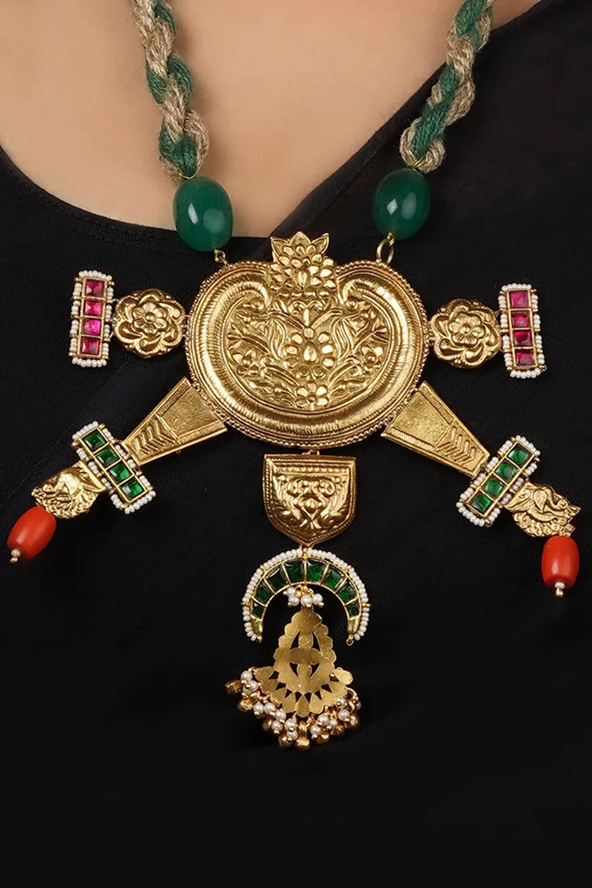 Mishr Tribal Necklace in Multicolor
