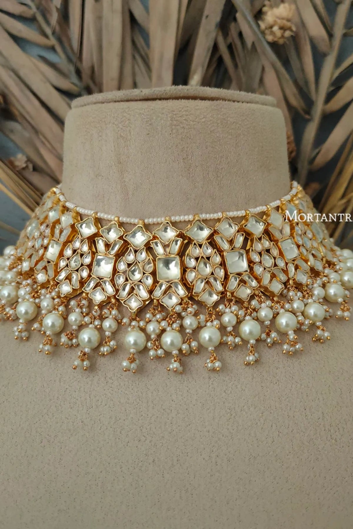 White Jadau Kundan Necklace Set