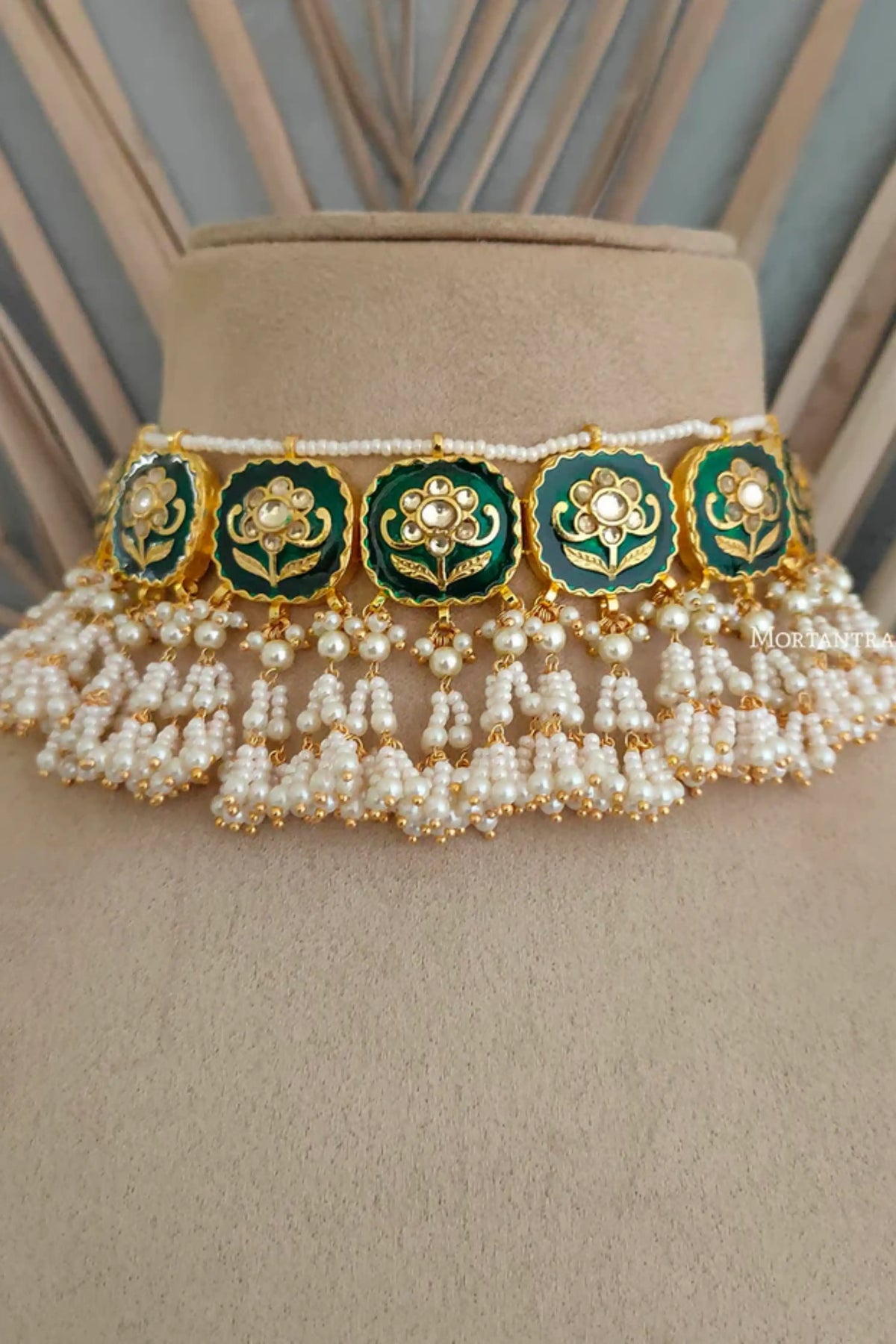 Green Jadau Kundan Necklace Set
