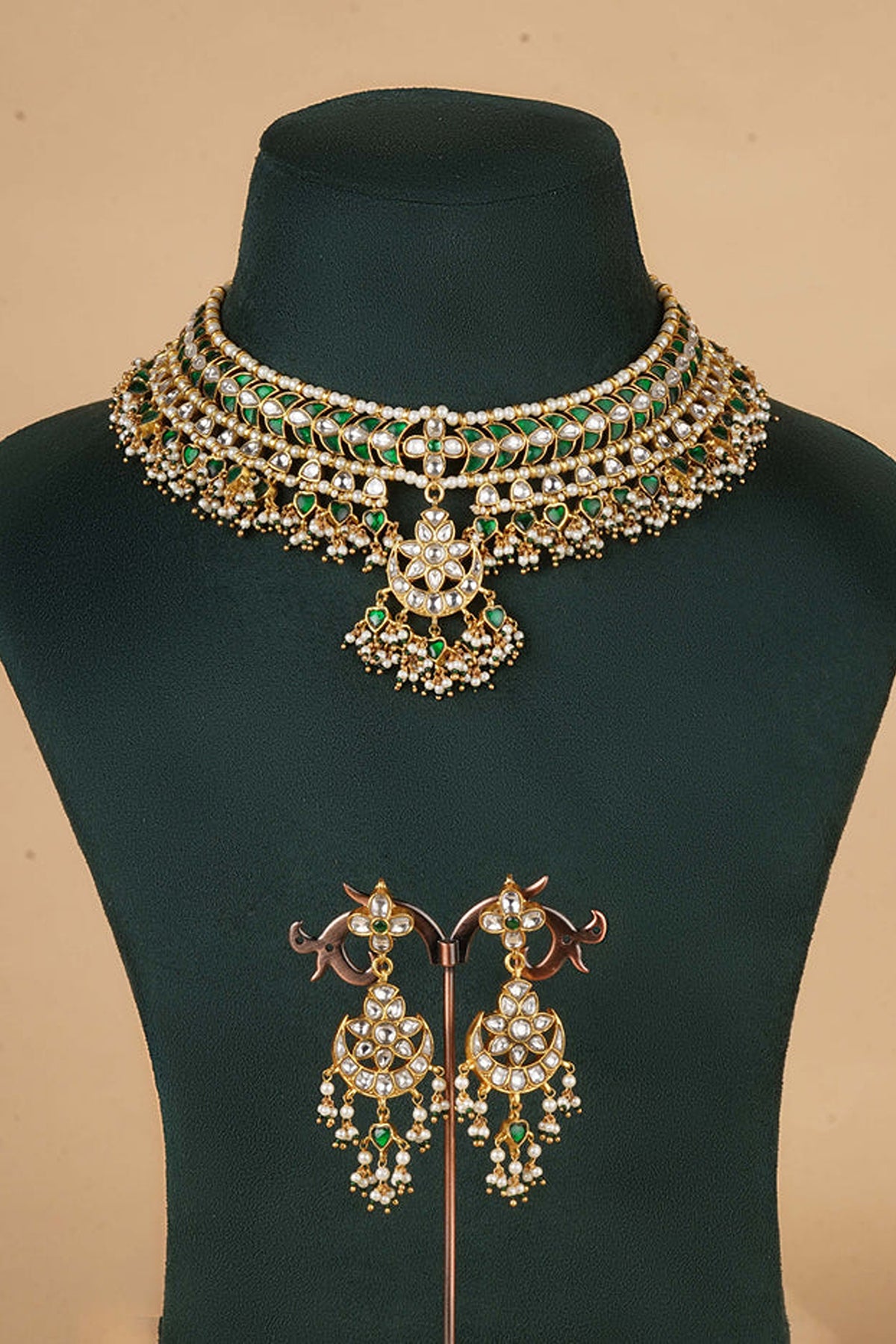 Green Jadau Kundan Necklace Set