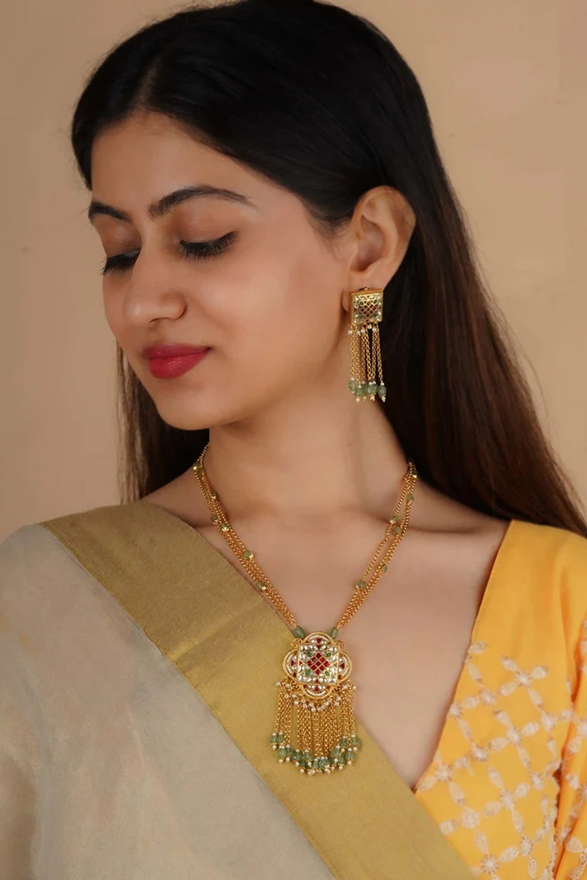Jadau Kundan Necklace Set