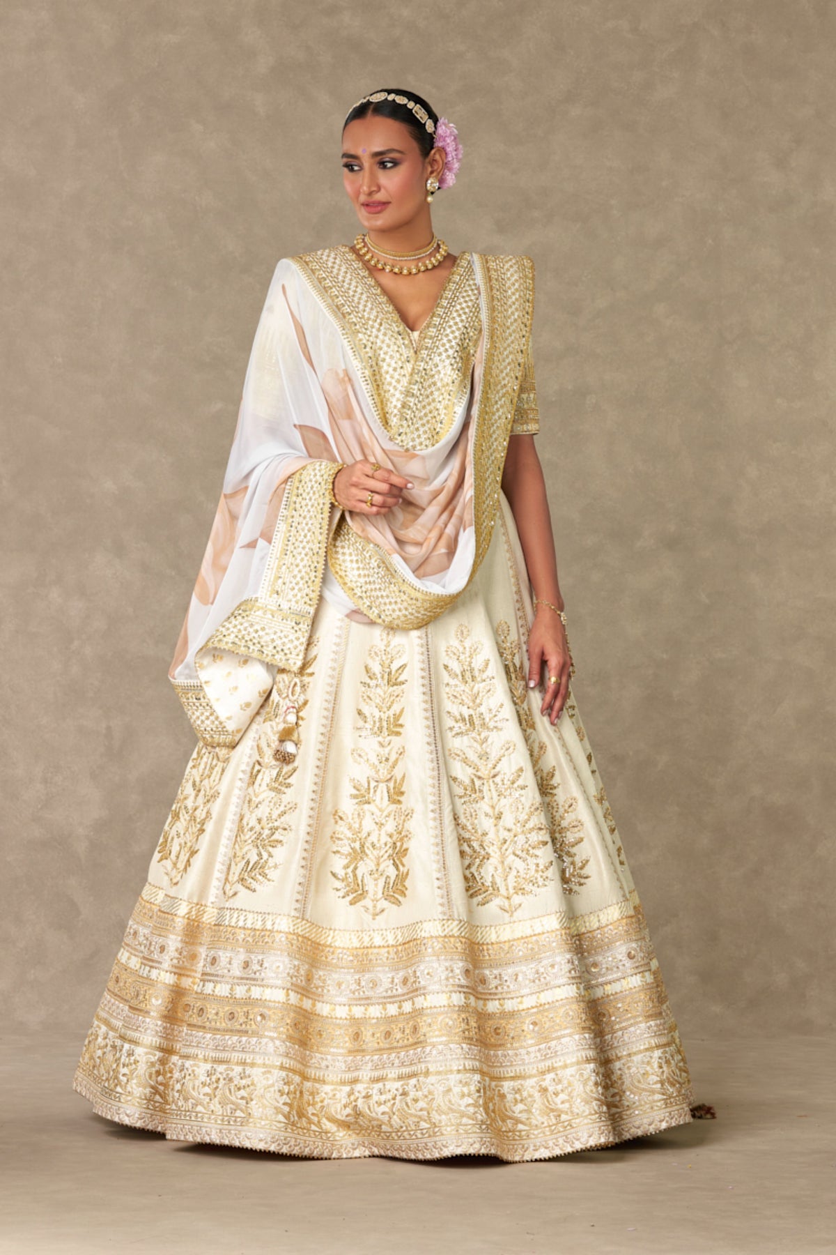 Ivory Neel-kamal Lehenga Set