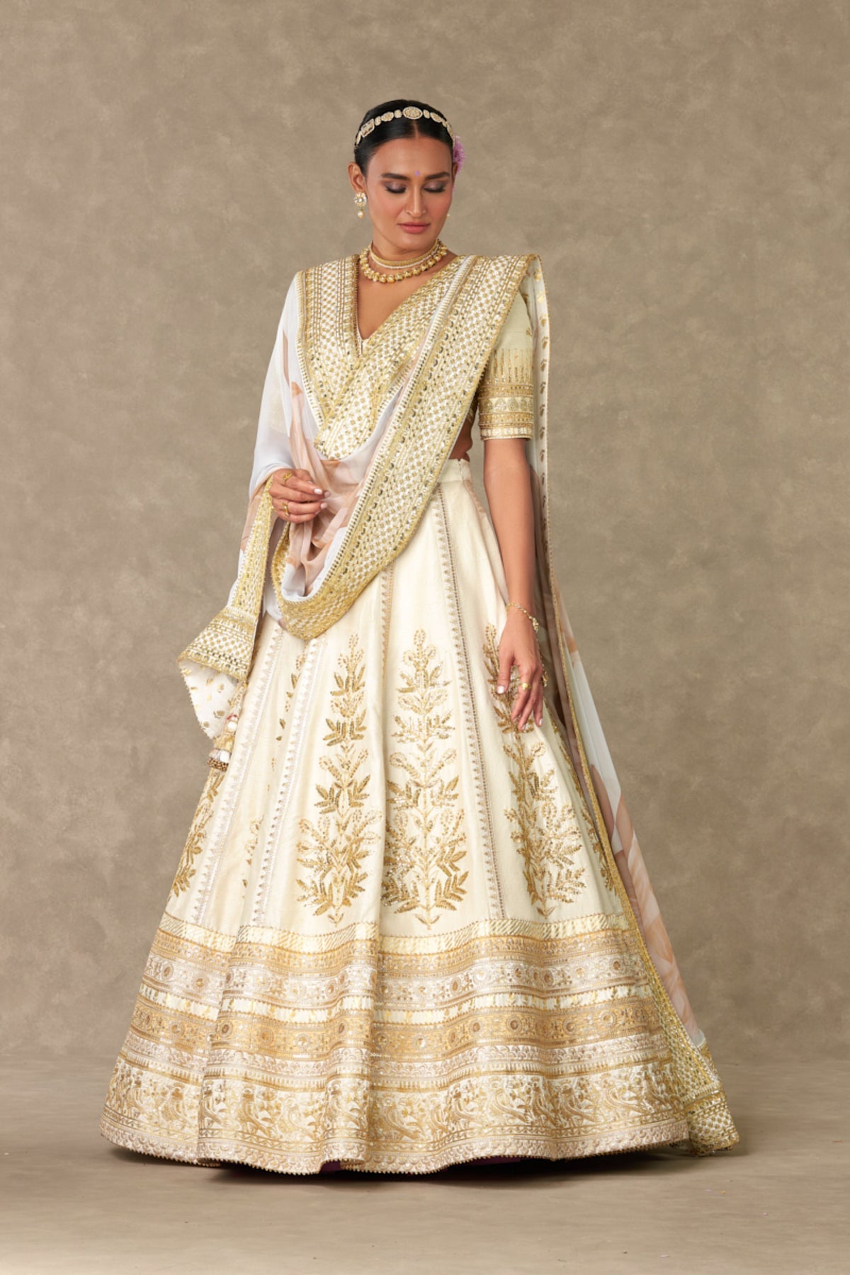 Ivory Neel-kamal Lehenga Set