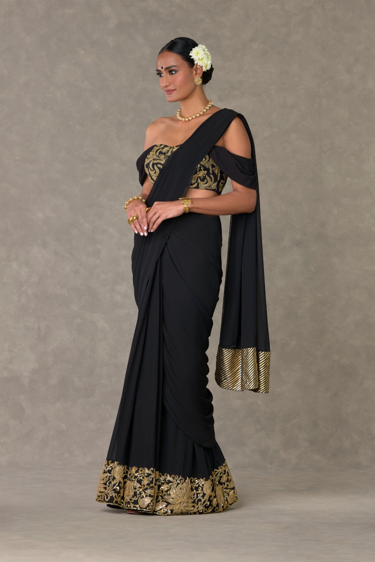 Black &#39;Neel- Kamal&#39; Corset Saree