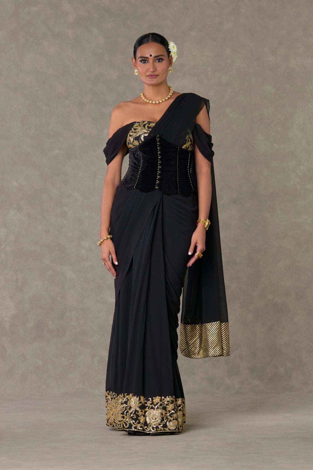 Black &#39;Neel- Kamal&#39; Corset Saree