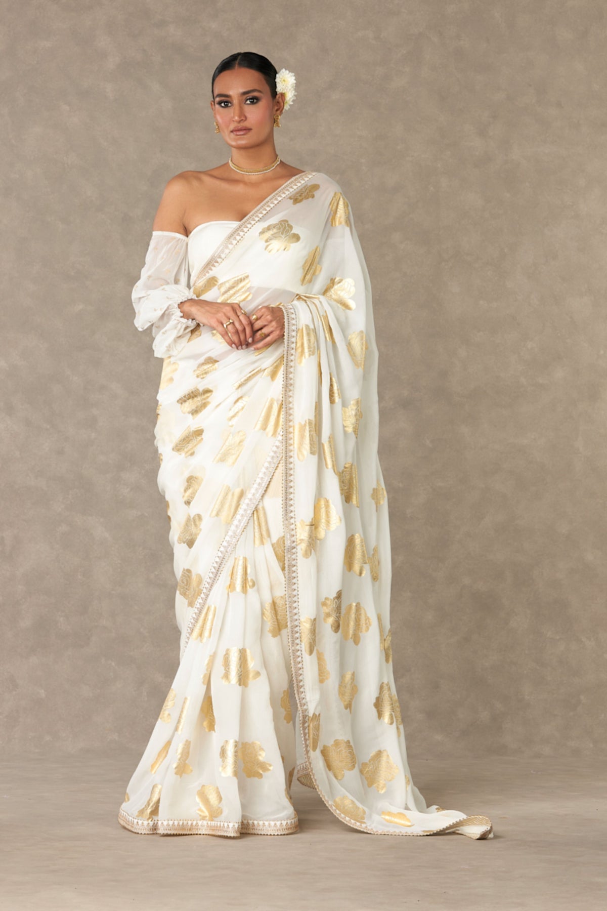 Ivory &#39;gulaab&#39; Saree