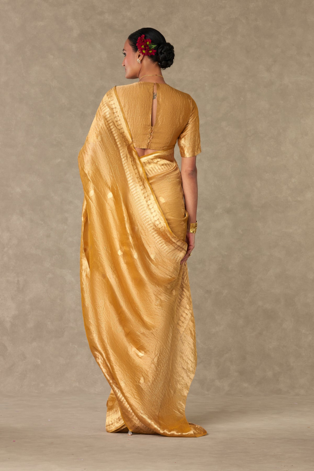 &#39;Sunehri&#39; Tissue Saree