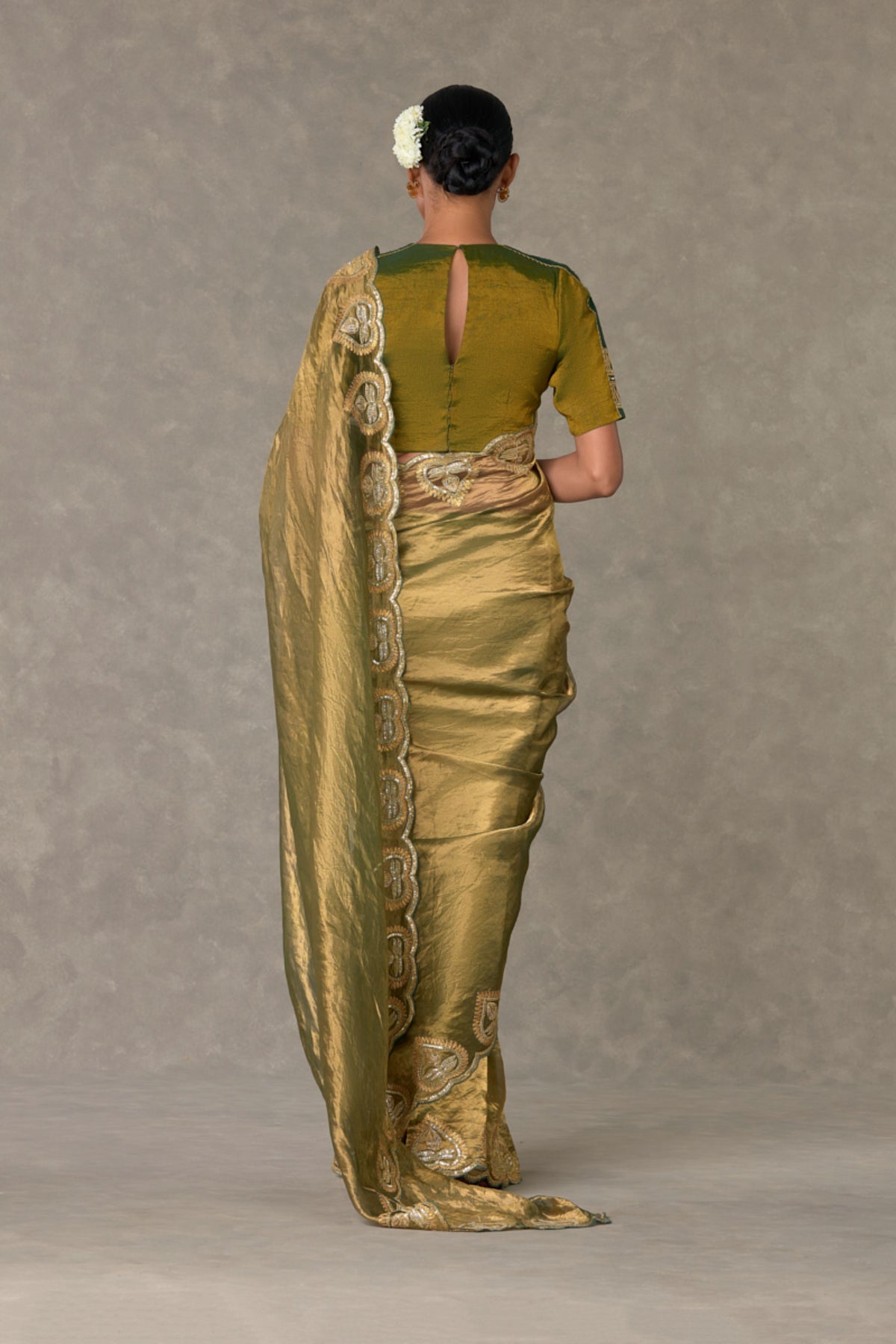 &#39;Paan&#39; Tissue Saree With Blouse