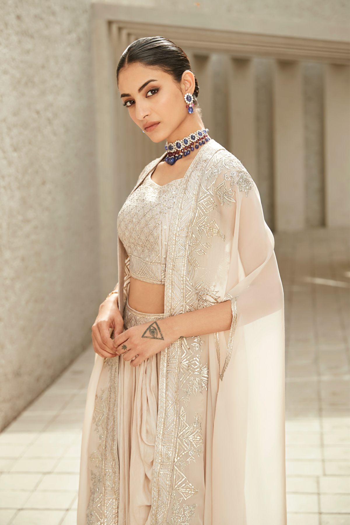 The Neo-Classic Cape Set
