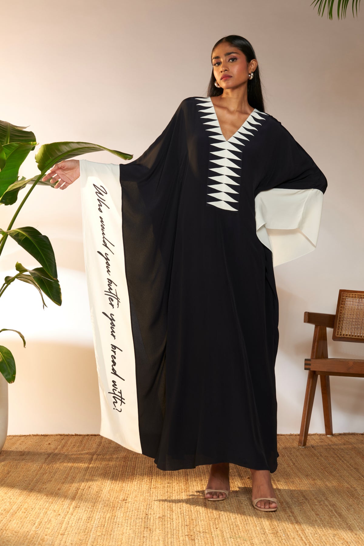 Black Slogan Kaftan