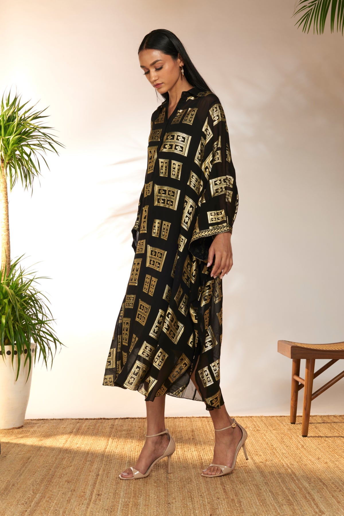 Black Open Doors Foil Collar Kaftan